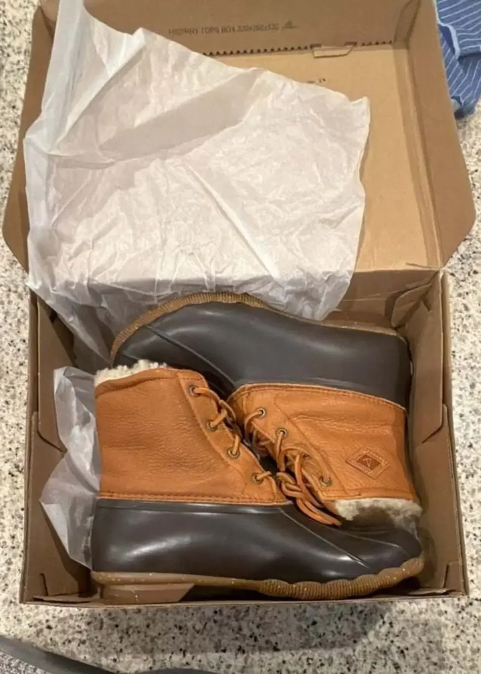 Sperry Saltwater Winter Lux Tan Duck Boots Size 9.5M